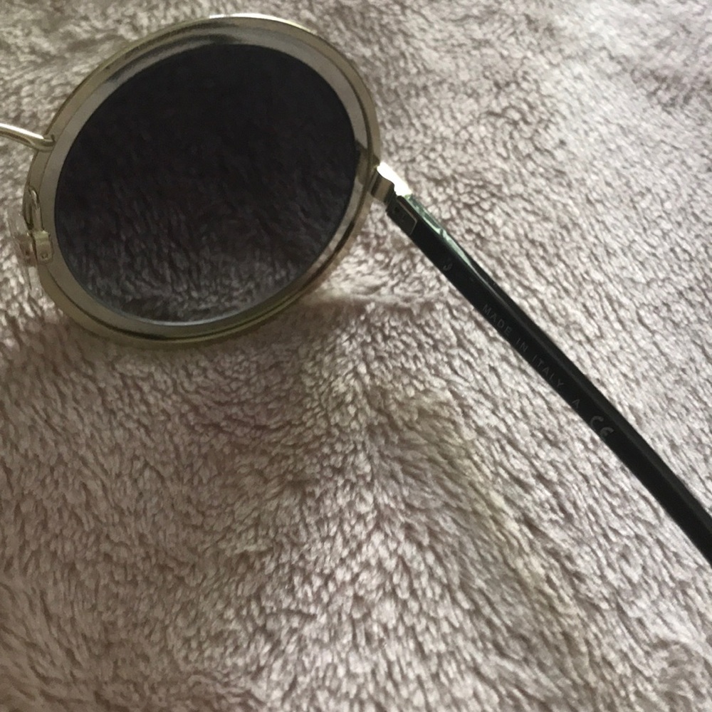 Chanel sunglasses - Picture 4 of 6
